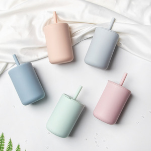 <span class=keywords><strong>Tasse</strong></span> droite en silicone pour bébés de dessin animé pour apprendre la paille de bébé étanche <span class=keywords><strong>tasse</strong></span> à boire directe mignonne pour l'activité de gymnastique en plein air - Product Image 4