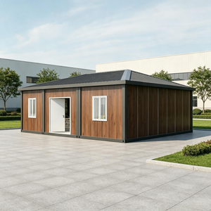 Casa Contenedor Modular Prefabricada y Desmontable, Transpirable, de Bajo Costo, con Tres Módulos de 20 Pies y Techo de Cuatro Ángulos, con Sala de Estar - Product Image 1