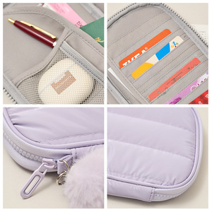 Bolsa de picnic multiusos de moda a rayas en la nube con certificado BSCI para guardar pasaportes y boletos - Product Image 5