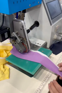 Nueva Tendencia: Máquina de Cintas Adhesivas sin Costuras Hizen/Langge para Ropa Interior, Ropa Deportiva y Camisetas Polo LG-2080, Cortador Ultrasónico sin Rastro 2 - Product Image 3