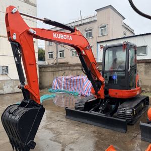 Excavatrice d'occasion Kubota 5 tonnes d'origine japonaise Kubota U55-4 en vente, faible nombre d'heures de travail, mini-pelle d'occasion Kubota U55 - Product Image 4