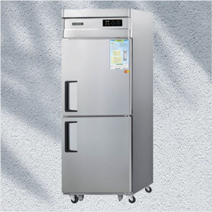 Congélateur encastrable 2 portes 740L (25 pi³) en acier inoxydable à porte pleine, refroidissement par ventilateur, contrôle numérique automatique de la température, fermeture automatique - Product Image 1