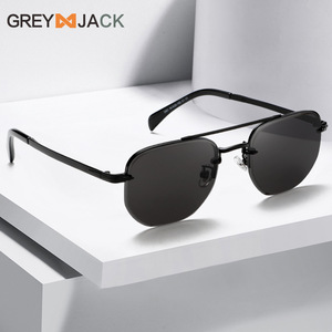 Gafas de sol unisex Grey Jack con montura metálica, protección UV400 negra, tipo 3 lentes para conducir y estar a la moda - Product Image 1