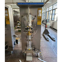 Vloeistofverpakkingsmachine met PE-folievulfunctie, uitgerust met PLC-besturing en datumcoderingsfunctie, geschikt voor melk