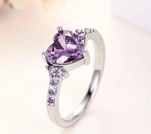 Anillo de Corazón de Amatista Natural en Plata de Ley 925, Amatista con Corte de Corazón de 85 MM con Detalles de Amatista Redonda, Joyería Fina Hecha a Mano - Product Image 1