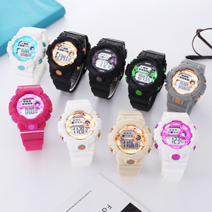 Vente en gros Plastique <span class=keywords><strong>Montre</strong></span>-bracelet électronique de sport pour enfants Horloges pour garçons Filles enfants Étudiants LED <span class=keywords><strong>Montre</strong></span> pour adolescents - Product Image 6