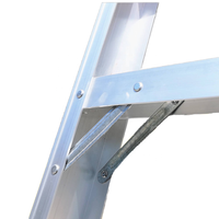 Échelle pliante moderne robuste à 6 marches, en alliage d'aluminium 6061 antirouille, marches antidérapantes, plateau à outils jaune, certifiée EN131, capacité de charge de 150 kg