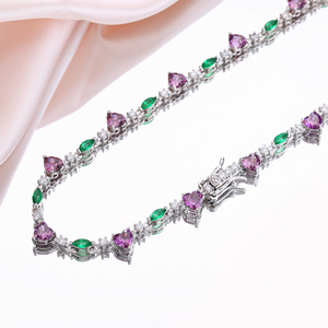 Klassische Luxus-Herzanhänger-Tenniskette mit Zirkonia in Lila für Damen - Product Image 1