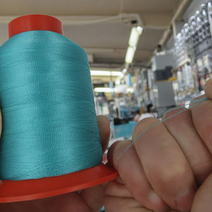 Filamento de poliéster de alta dureza 210D2, hilo de máquina de coser T45 de cuero <span class=keywords><strong>Ray</strong></span> de seda teñida de 0,25mm para fábrica de cuero de zapatos - Product Image 5