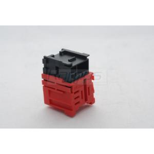 284106-1 Lotto de 95 connecteurs automobiles, 5 voies, micro-relais modulaire AMP TE Connectivity USA - Product Image 1