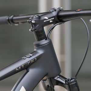 Bicicleta de Montaña Ligera de 27.5 Pulgadas, 9 Velocidades, Cuadro de Aluminio AL6061, Cables Internos, Frenos de Disco Hidráulicos, Horquilla con Bloqueo Manual para Todoterreno - Product Image 4
