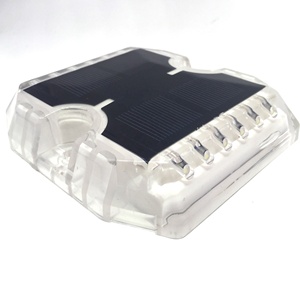 Borne de signalisation solaire en aluminium moulé sous pression, 6 LED blanc chaud, clignotante, alimentée par énergie solaire, IP68, lumière d'avertissement réfléchissante pour extérieur - Product Image 2