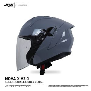Casque demi-face JPX Nova X V2 présente une finition élégante et polyvalente en gris gorille brillant, un style inégalé pour chaque balade. - Product Image 5
