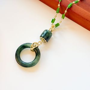 Green Jade Circle Pendant Necklace Alloy Clavicle Chain Daily Wear Geometric Design Sweater Chain Accessory - Product Image 4
