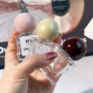 Expédition rapide aux États-Unis 2-9 jours 35/5000 <span class=keywords><strong>Baccarat</strong></span> <span class=keywords><strong>Rouge</strong></span> 70ML Parfum de marque propriétaire Durée 8 heures Parfum Crystal <span class=keywords><strong>pour</strong></span> hommes - Product Image 6