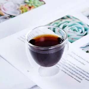 Gelas kopi borosilikat ramah lingkungan, cangkir teh dinding ganda bening dengan pegangan untuk Espresso Latte Cappucinos
