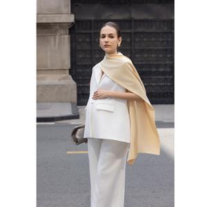 Conjunto de Mujer para Oficina, Estilo Casual, Sin Mangas, Cuello Redondo, Color Liso, Tejido en Vietnam, 78% Poliéster, 18% Rayón, 4% Elastano - Product Image 1