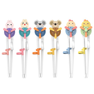 Palillos de aprendizaje para bebés, palillos para practicar comer, material PP de calidad alimentaria para niños de 1 a 2 años, vajilla de entrenamiento - Product Image 2
