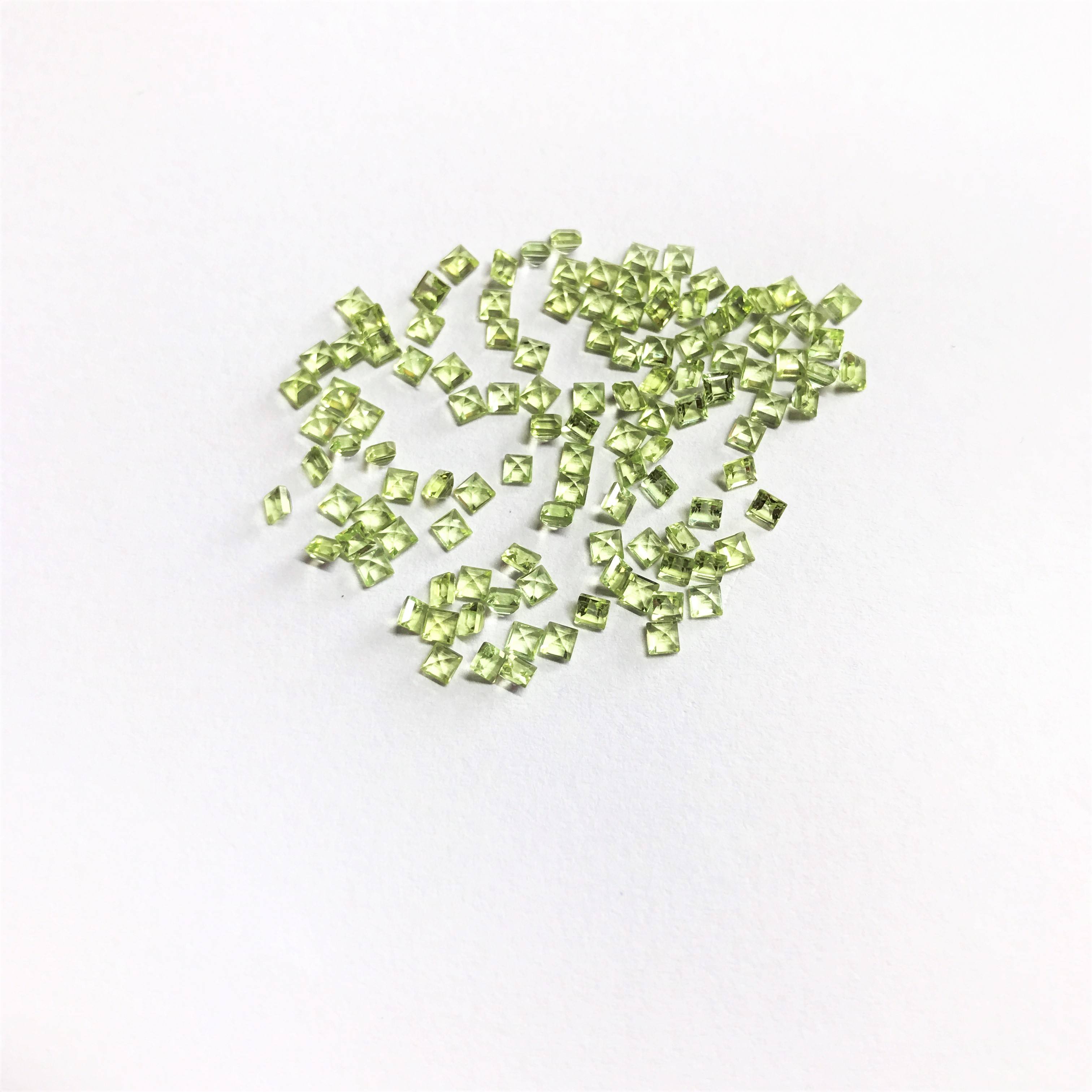 สีเขียว