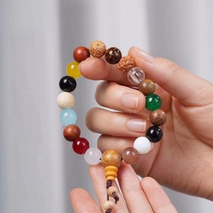Pulsera de 18 cuentas de Buda colorida para hombres y mujeres, pulseras de cuentas de la <span class=keywords><strong>suerte</strong></span>, accesorios de joyería - Product Image 4