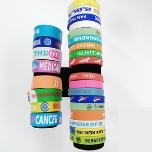 Pulsera de silicona de doble capa para fitness, brazalete personalizado de silicona con realce, led, <span class=keywords><strong>pride</strong></span> twist, Devin Booker - Product Image 1