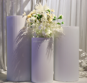 Set di 5 Piedistalli Rotondi in Metallo Rosa per Decorazioni Matrimoniali, Set di Plinti Bianchi Ondulati, <span class=keywords><strong>Alzata</strong></span> per Torte - Product Image 3