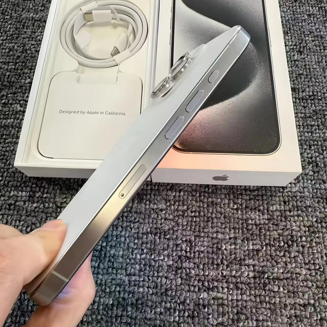 Wholesale Unlocked iphone for 15 Pro/16 Pro Max 8GB RAM 256GB 5G Compatible No SIM Card US 6.1" Screen
