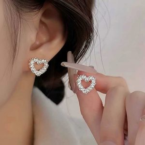 Vendita calda Vintage di tendenza in oro rosa orecchini a bottone con conchiglia incrociata di perle Design graziosi gioielli eleganti per ragazze all'ingrosso - Product Image 2