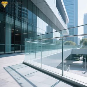 <span class=keywords><strong>Balustrade</strong></span> contemporaine en alliage d'aluminium et verre pour escalier, terrasse et balcon, avec un design élégant et conforme aux normes <span class=keywords><strong>de</strong></span> sécurité - Product Image 4