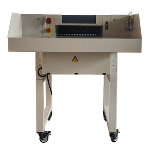 Déchiqueteuse automatique de taille moyenne, une machine pour broyer et recycler les déchets de papier, les matériaux, les documents, les magazines, etc. - Product Image 4