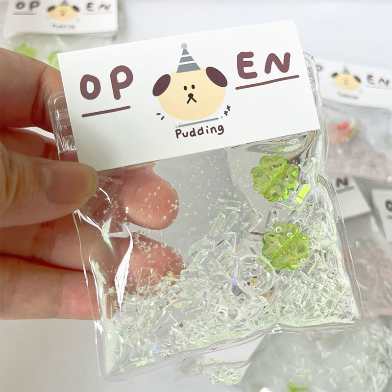 20661-Lucky Clover Sparkling Water Bag สกุชชี่