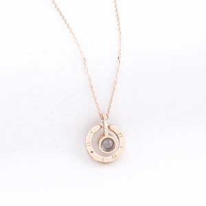 100 ngôn ngữ khác nhau tô<span class=keywords><strong>i</strong></span> yêu bạn Mặt dây chuyền chiếu Vòng cổ sáng tạo tùy chỉnh thép không gỉ kim cương mạ vàng trang sức ngọc trai - Product Image 5