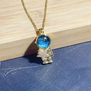 Collar con colgante de varios estilos de acero inoxidable chapado en oro a la moda para mujeres y niñas, joyería de boda - Product Image 3