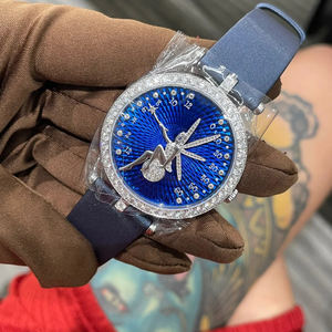 Montre élégante pour femme avec bracelet en cuir véritable, style féerique floral, ornée de zircons brillants - Product Image 5