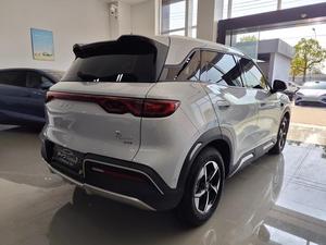USD 2025 BYD YUAN UP 401KM BEYOND EDITION SUV de 5 Puertas y 5 Asientos, Eléctrico Puro, Full Opción, 2WD para Uso Personal, Blanco sobre Blanco - Product Image 4