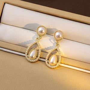 Pendientes de Perlas en Forma de Lágrima Estilo Corte Francés Elegante para Mujer, Pendientes de Perlas en Forma de Gota de Agua, Joyería de Oreja Chapada en Oro de 18K - Product Image 4