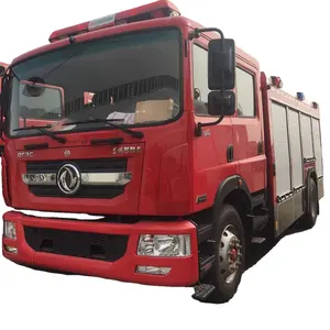 Dongfeng 4 x2 1000l מים קצף אש אש משאית 10 טון לחימה משאית