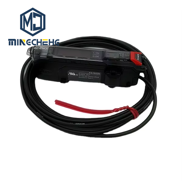 KEYENCE FS-N42N   Digital Fiber Optic Sensors      Fiber Amplifier     NPN  New Original
