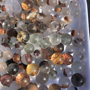 Al por mayor de la piedra preciosa natural de cristal esfera curación claro cuarzo Phantom/<span class=keywords><strong>fantasma</strong></span> bola de cristal - Product Image 4