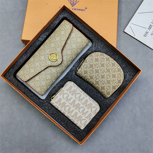 Nuovo Set 2025 di 3 Pezzi: Portacarte, Borsetta e Portafoglio di Lusso per Donne di Alta Qualità - Product Image 2