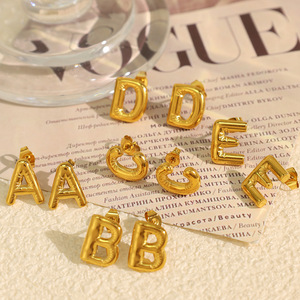 Pendientes de Moda con Letras del Alfabeto, 26 Letras, Aleación de Zinc Dorada, Unisex, Joyería para Regalo - Product Image 2