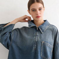 Robes pour femmes en denim bleu délavé, col chemise, demi-zip, poches, coupe oversize, manches longues, mini, décontractées, respirantes, style streetwear