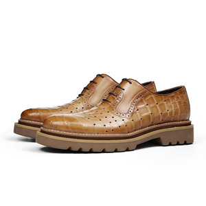 Zapatos de boda retro británicos de cuero genuino para hombre, transpirables, tallas grandes, para uso diario, informal y de negocios. - Product Image 6
