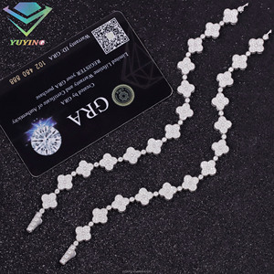 กำไลข้อมือลดราคา ดีไซน์ใหม่ กำไลโคลเวอร์ เพชรโมอิสซาไนต์ VVS ชุบทอง เงินแท้ 925 ผ่านการทดสอบเพชร ใช้ได้ทั้งชายและหญิง - Product Image 2