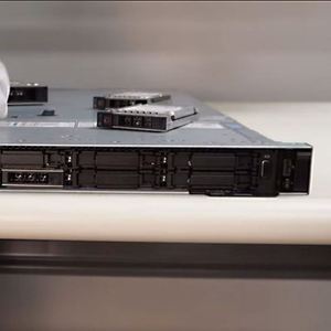 Serveur Dell PowerEdge R6615 à performance optimale avec processeur AMD EPYC 550W 32 Go 4LFF 1U Rack Server - Product Image 2