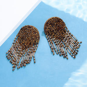 Boucles d'oreilles tissées mode rétro exagéré noir café franges perles de riz boucles d'oreilles pour femmes Uionen 1844 - Product Image 3