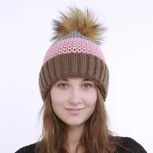 OEM grande slough gorro chapéus Beanie Pom Pom Malha Grosso Chapéu Do Inverno para as mulheres Logotipo personalizado