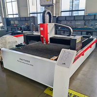 Machine de découpe laser à fibre 3000W avec grande table de travail, découpeuse CNC pour la fabrication de profilés métalliques de rampes d'escalier