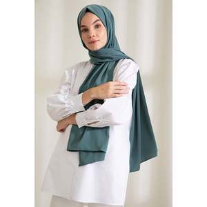 ผ้าคลุมไหล่ไหมเมดินา - สีเขียวอ่อนเข้ม - สีอัลมอนด์เข้ม - Product Image 2