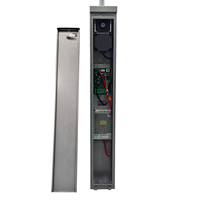 Mini barrière automatique avec moteur 1.5s DC24V pour système de stationnement et barrières de contrôle de la circulation avec flèche droite de 2m